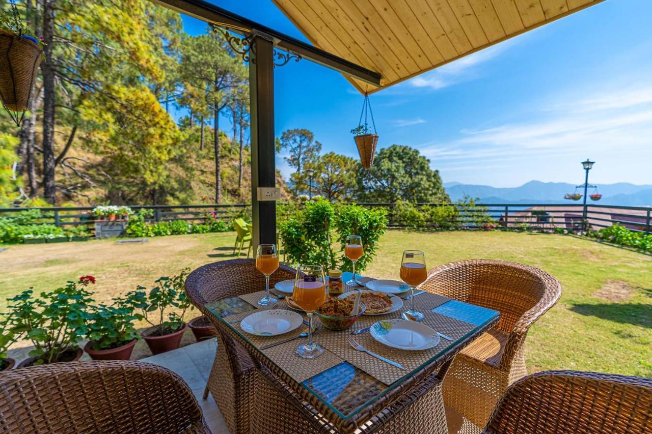 Stayvista At Floradale W Jacuzzi & Wood-Fire Pizza Kasauli Dış mekan fotoğraf