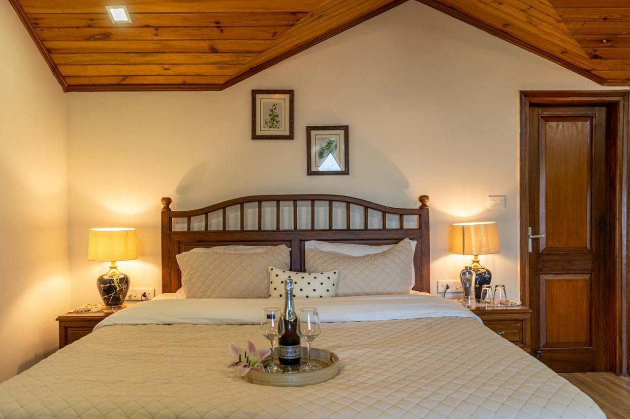Stayvista At Floradale W Jacuzzi & Wood-Fire Pizza Kasauli Dış mekan fotoğraf