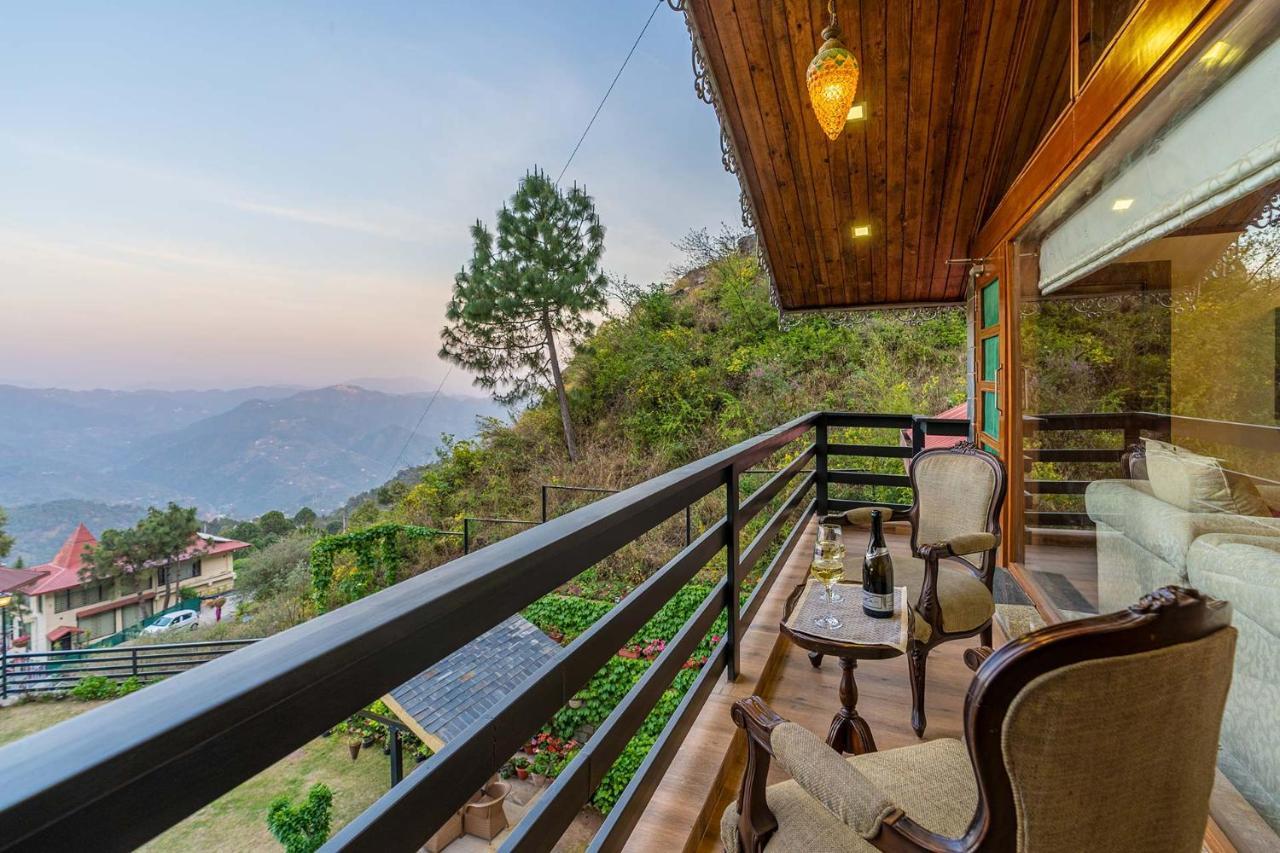 Stayvista At Floradale W Jacuzzi & Wood-Fire Pizza Kasauli Dış mekan fotoğraf