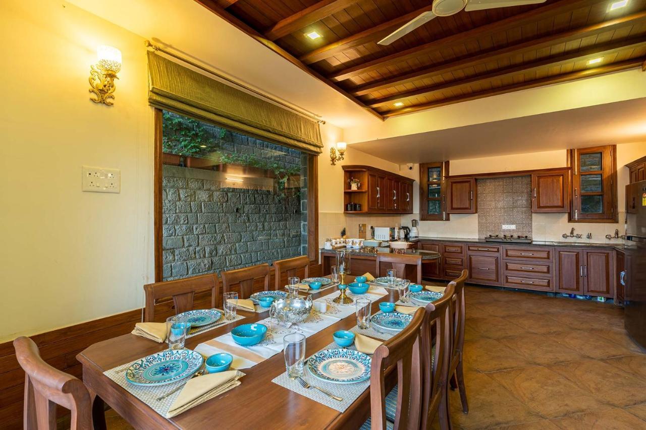Stayvista At Floradale W Jacuzzi & Wood-Fire Pizza Kasauli Dış mekan fotoğraf